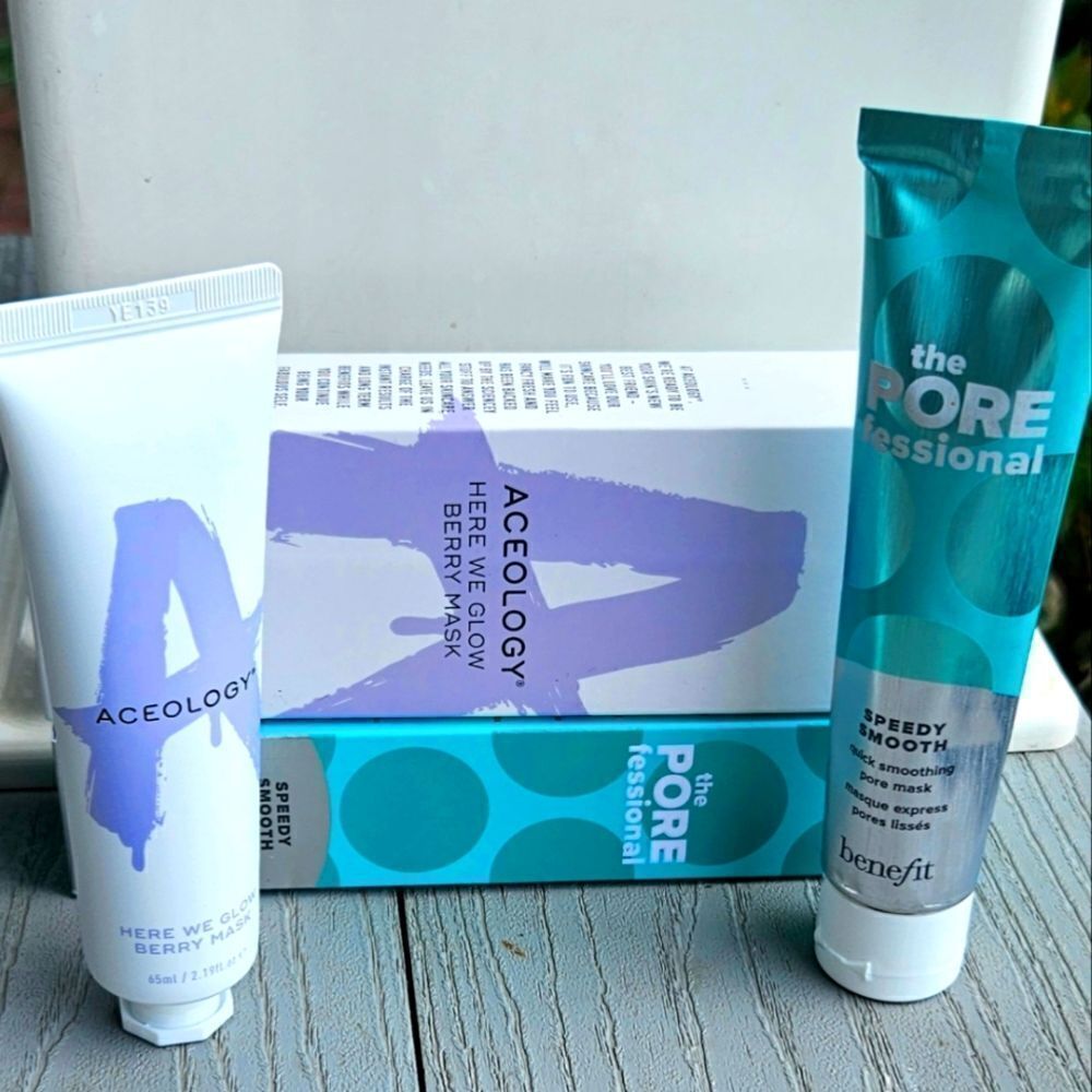FACE MASK BUNDLE aceology berry mask & benefit the pore fessional mask NEW